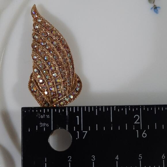 Vintage Gold Tone 2 1/2" Feather Wing Pin Brooch with Rhinestones - Picture 10 of 10